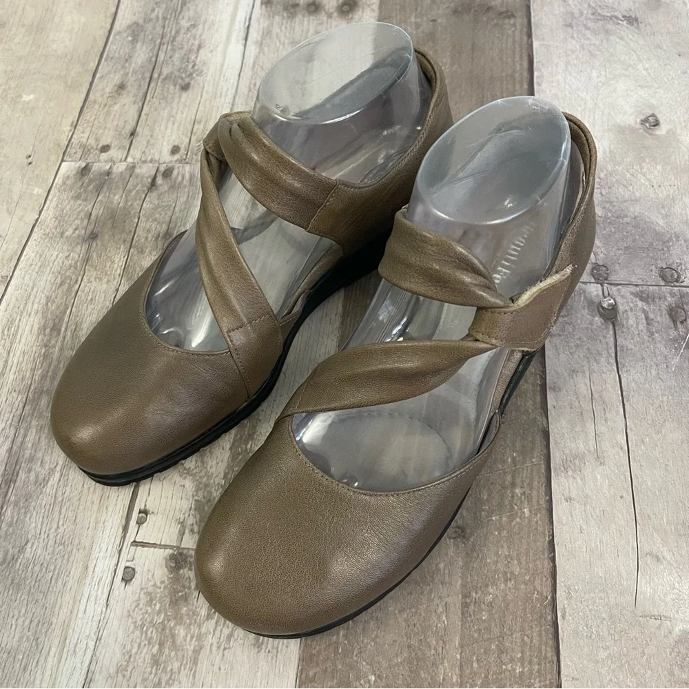 BeautiFeel Pleasure Mary Jane Leather Flats Comfort Shoes Gray 44233 - Picture 1 of 13